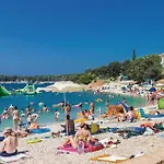 Beautiful In בית נופש פולה