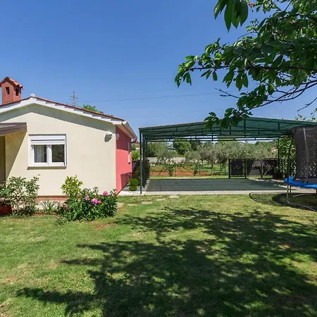 2 Bedroom Beautiful In *